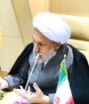 انتقاد شدید امام جمعه شیراز از گران‌فروشی ها